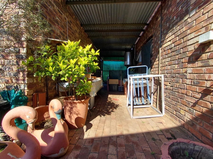 6 Bedroom Property for Sale in Potchefstroom North West